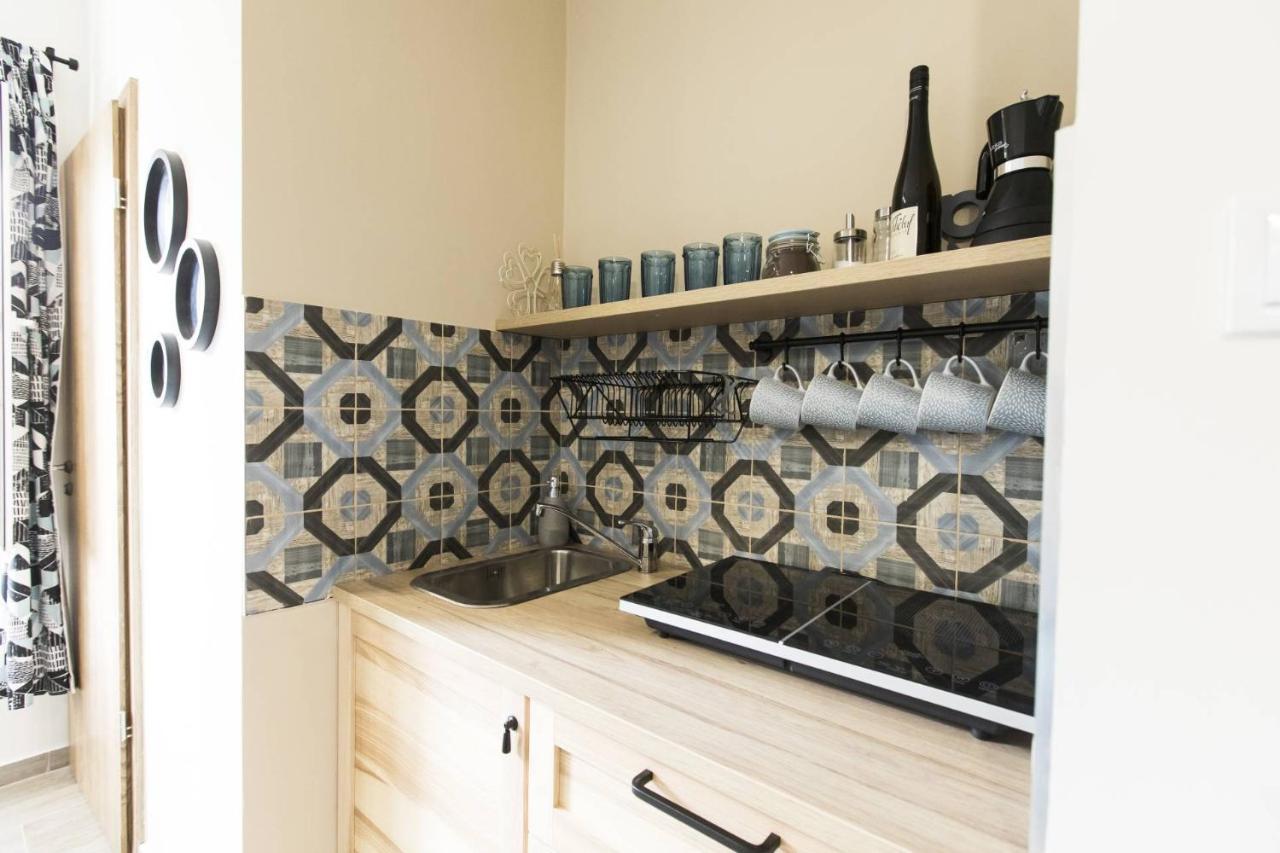 Aqua Stellar Apartment Szeged Bagian luar foto