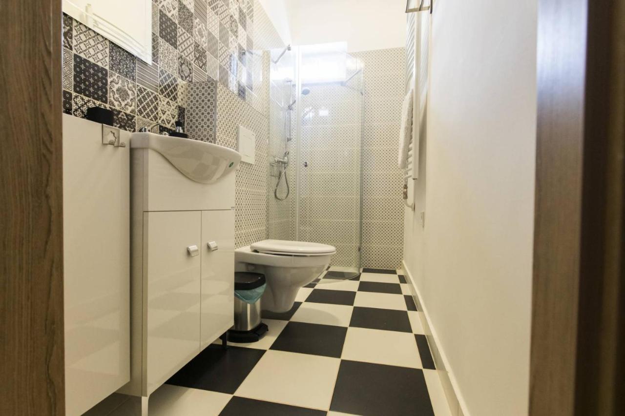 Aqua Stellar Apartment Szeged Bagian luar foto